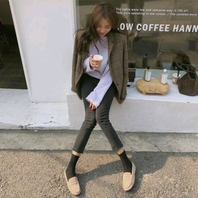 雪莉西装下衣失踪被网友大赞好看!韩国小姐