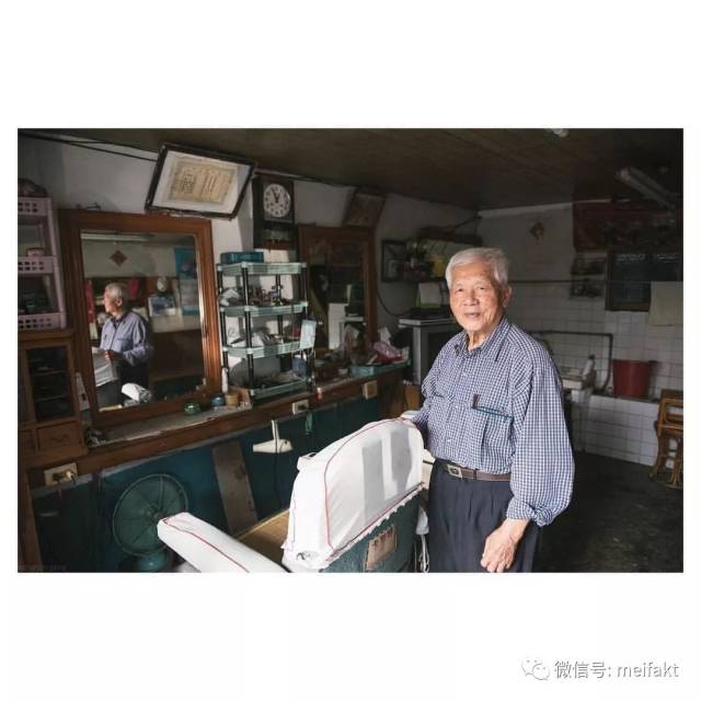 还记得70年代的理发店吗?你身边还有这样的店吗?