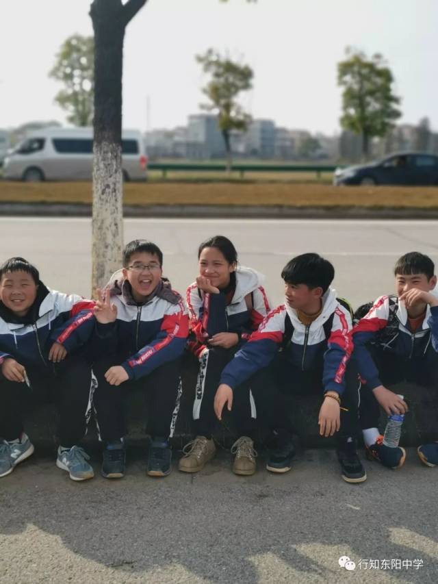 前方未必平坦,但远方一定有光——行知东阳中学2019"行走的力量"暨