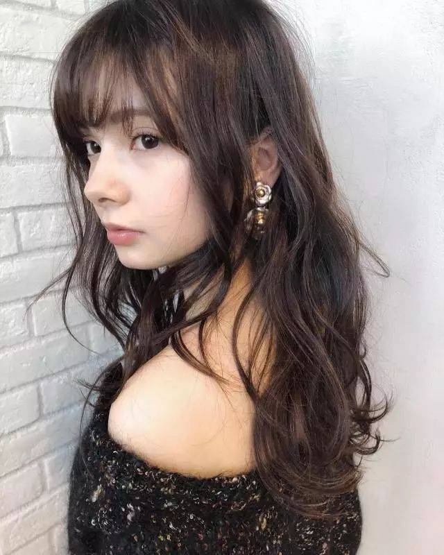 "渣女大波浪"