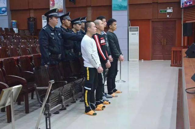 扫黑除恶 潘荣强等4人涉嫌犯寻衅滋事罪一案开庭审理