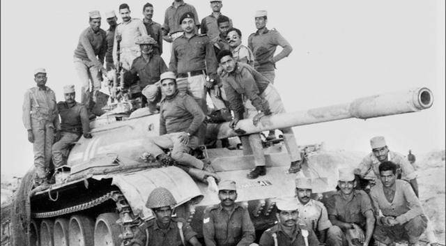 第三次印巴战争:9万巴军投降,印度成功肢解巴基斯坦