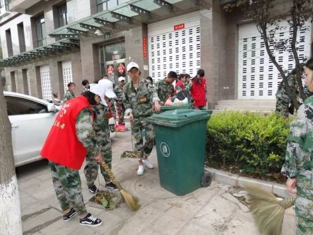 让我们用实际行动 唱响新时代的雷锋之歌 建功新时代 志愿更精彩 来源