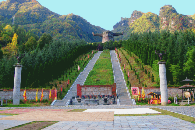 春游登高,这七座绝美山峰,都走遍了春天才算完整