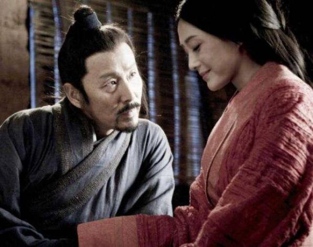 刘邦比吕雉大15岁，而且和外妇有子刘肥，吕雉不介意吗?