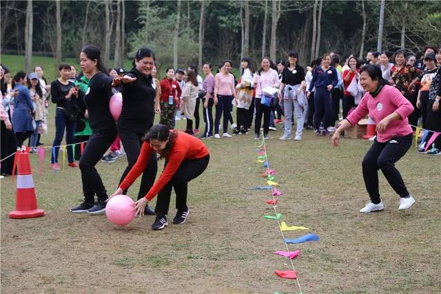 广西民族医院圆满举办2019年庆祝"三八"妇女节户外拓展活动