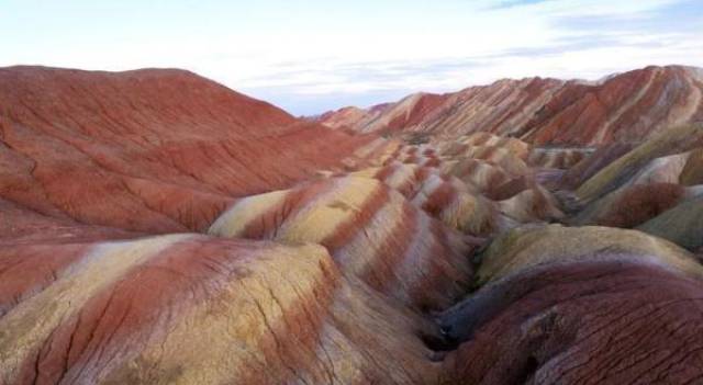 《航拍中国》第二季主创揭秘幕后:解说词让小