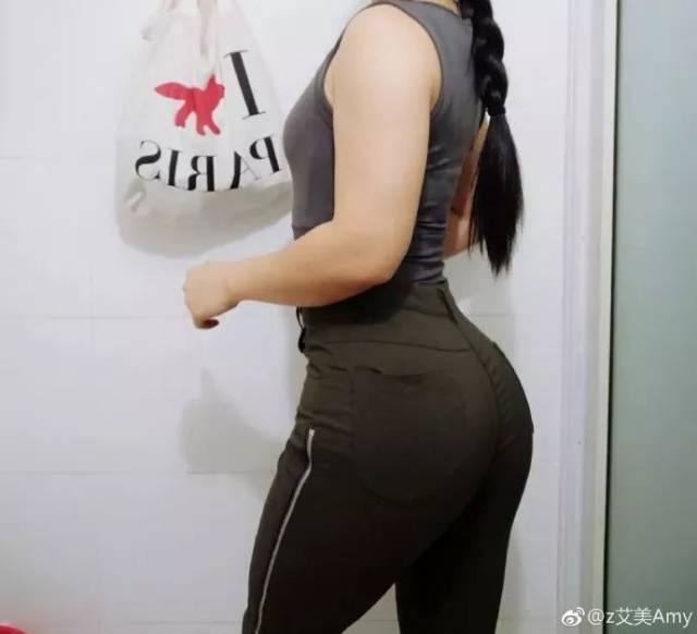 还是中国女生的翘臀最耐撕,比欧美的大臀好看太多了!
