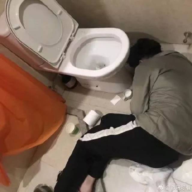 喝醉酒的女人能有多可怕?笑成烧水壶哈哈哈哈哈哈哈哈哈哈哈