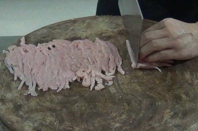 大厨教你怎么切肉丝肉片,学会这个方法,刀工赶
