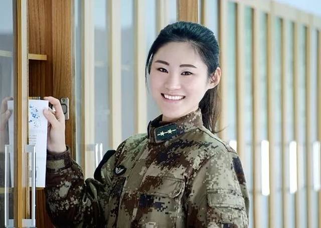 今天的“女神”是“战神”!