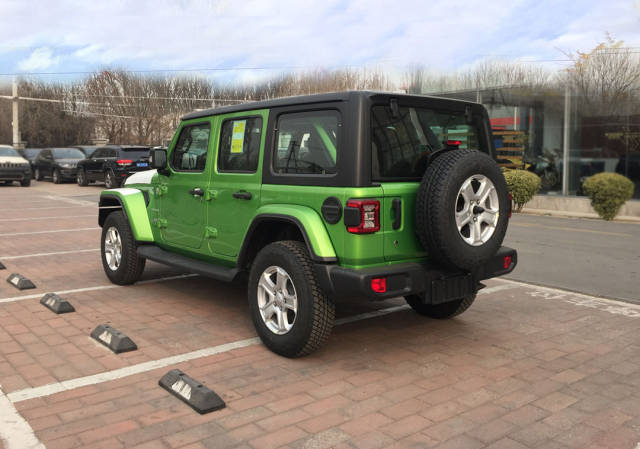 北京jeep牧马人4s店现车实拍