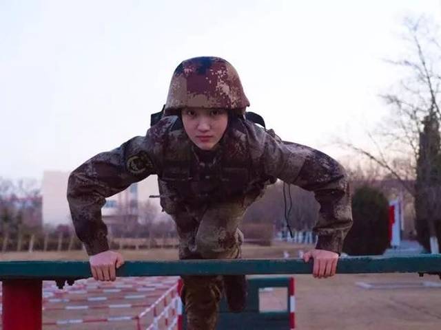 今天的“女神”是“战神”!