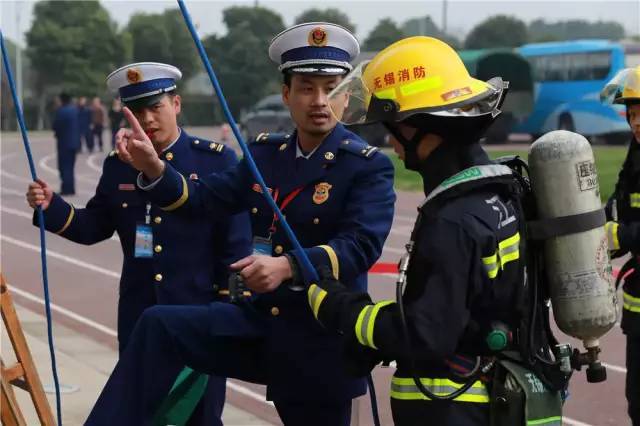 无锡市消防救援支队消防员招录考核现场