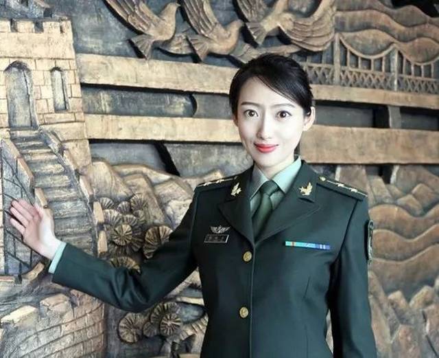 今天的“女神”是“战神”!