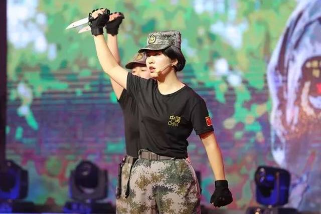 今天的“女神”是“战神”!