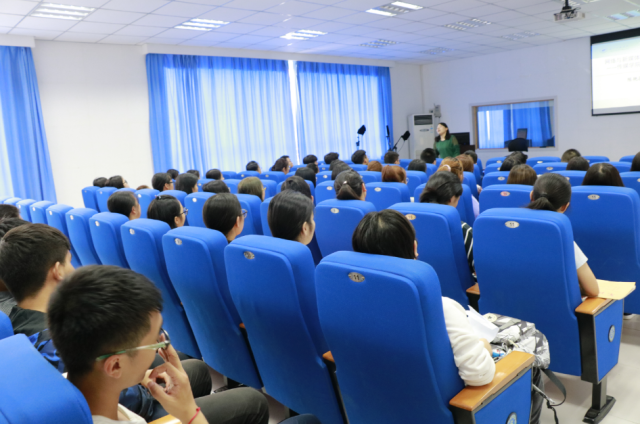 8个文科专科生容易找工作的专业!毕业后都比