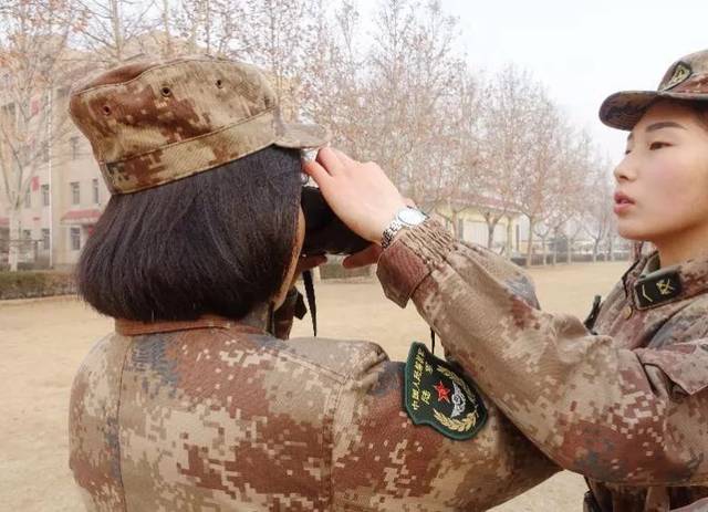 今天的“女神”是“战神”!