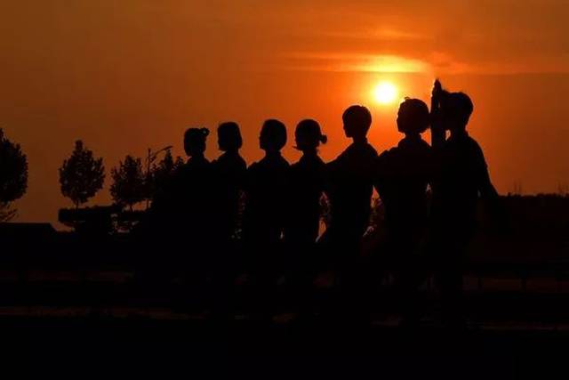 今天的“女神”是“战神”!