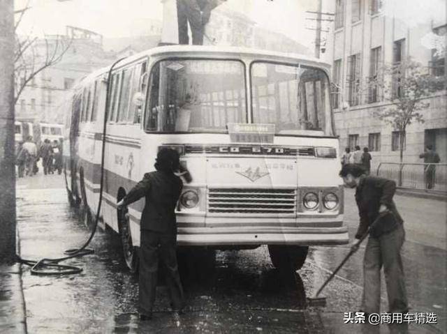 曾经的西南王 重庆客车cq643型客车