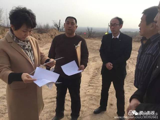 稷山县化峪镇党委书记杨素婷等镇村领导来文洞旅游风景区视察指导绿化