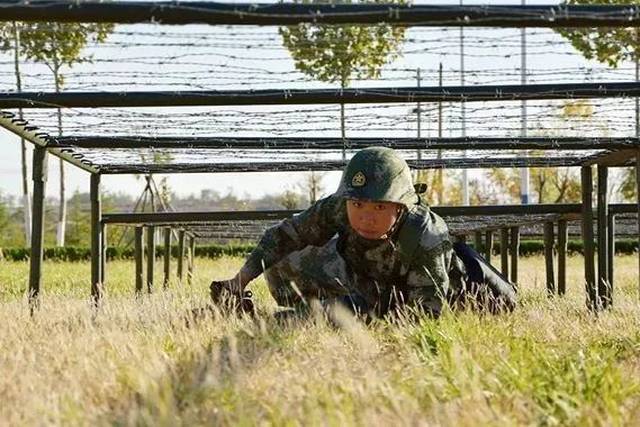 今天的“女神”是“战神”!