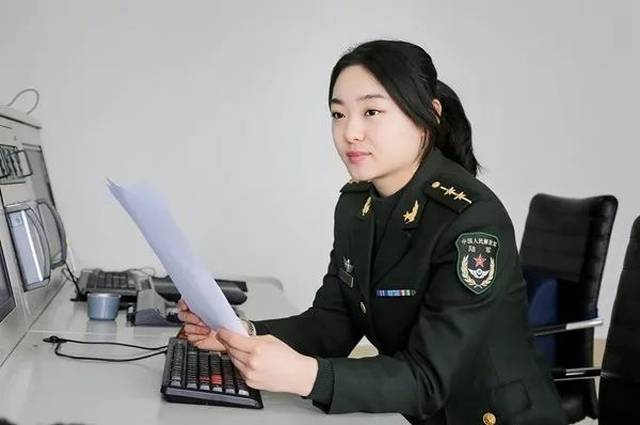 今天的“女神”是“战神”!