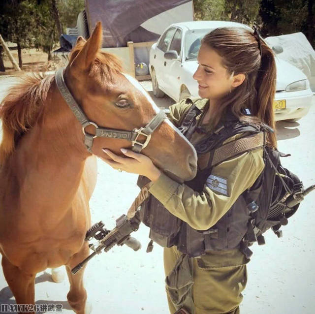 原创以色列女兵奥林·茱莉:性感模特背后一份预备役军人的责任
