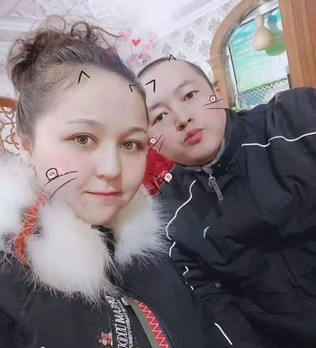 是一位憨厚老实的东北汉子,他的新娘是22岁的麦尔哈巴·阿卜力孜则,她