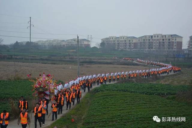 【视频】彭泽年俗—板龙!舞龙不只是娱乐,更是一份念想