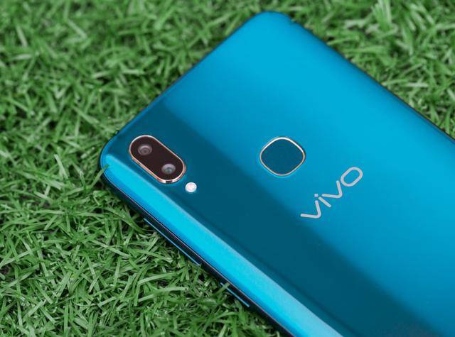 首款翡翠色vivo z3爆红千元机市场_手机搜狐网