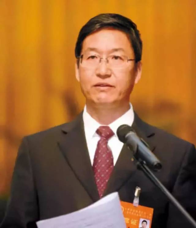此后,在塘沽区担任区长十年之久的张家星,成为滨海新区工委副书记.
