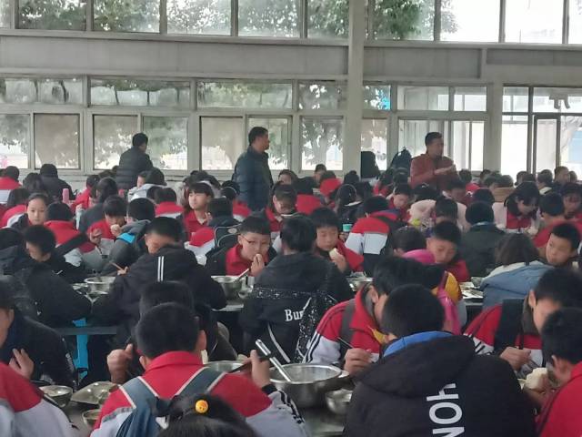 宁阳县第五中学组织学生前往白马实践基地参加综合实践教育活动