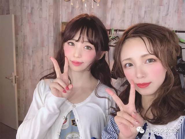 模特春日搭配 | 小仙女的轻飘飘暖洋洋装扮