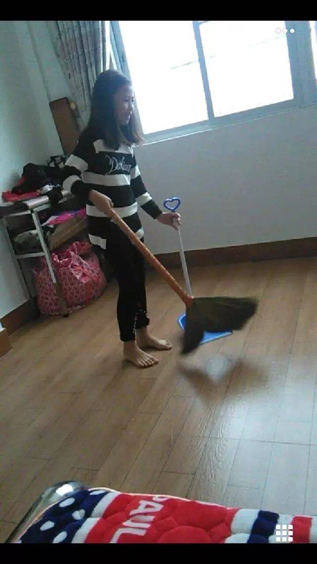 "三八妇女节 感恩母亲 我帮妈妈做家务"活动