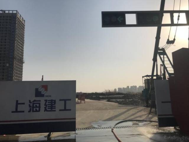 019年2月20日开工，竣工日期为2021年1月19日，由上海建工承建。工程开工公示