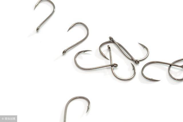 老蔡钓鱼之我见:钓鲫鱼用几号钩及钩型的选择