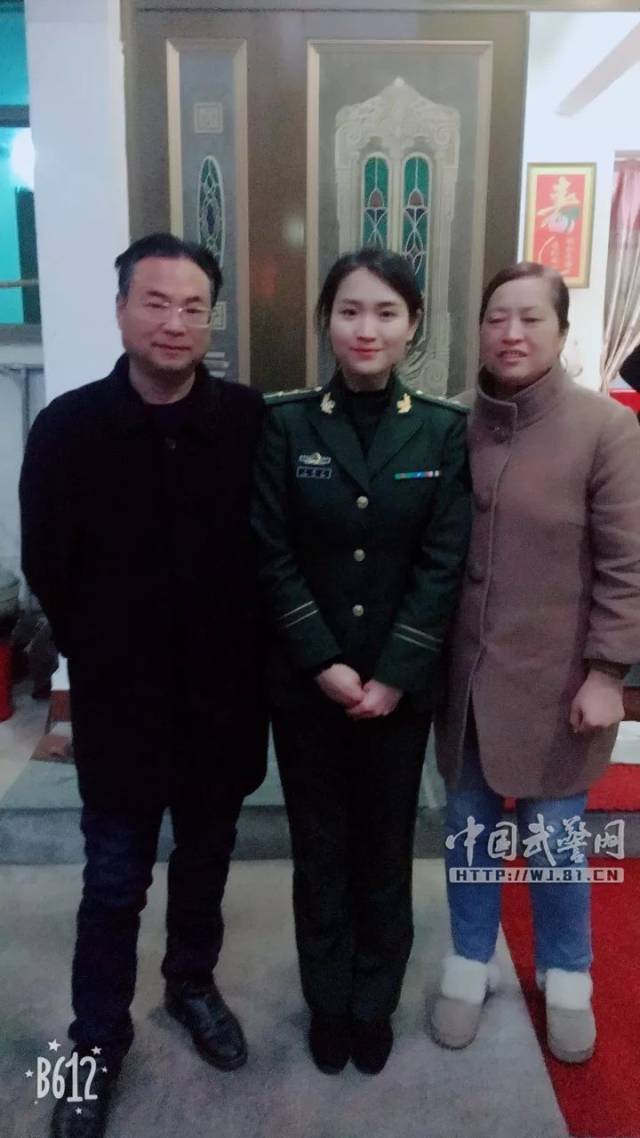 致父母,致孩子——来自武警部队女干部的家书