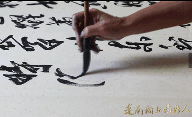 【文化名片】他儒墨挥毫,他几十年如一日坚持书法练习