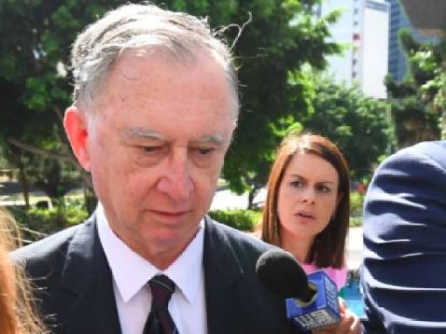 昆州父亲竟带儿子看色情片？无数恋童癖，每天