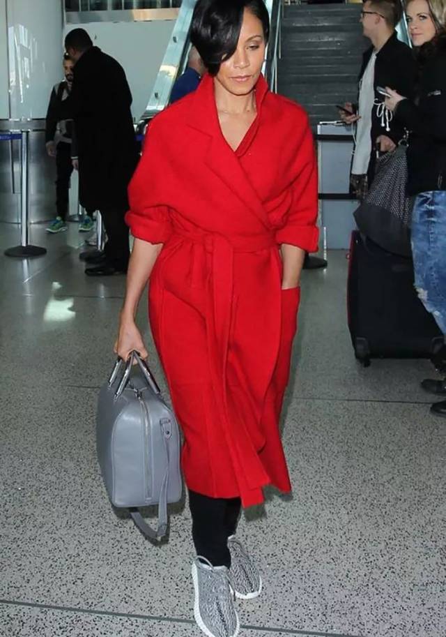 irina shayk in max mara labbro