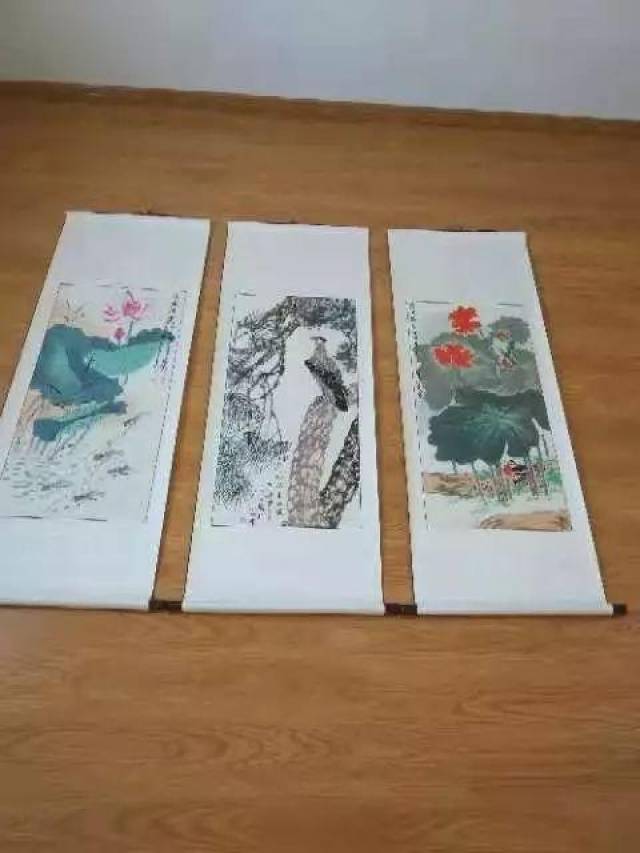 厚度5cm 陈希文,詹长吉画作,请老师看看,三幅,每幅四平尺,同意交易.