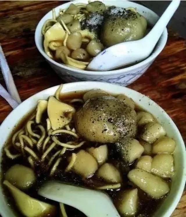 "甲子鱼丸形佳味美,鲜甜爽脆.能保持鲜鱼的原味.  甜面猴