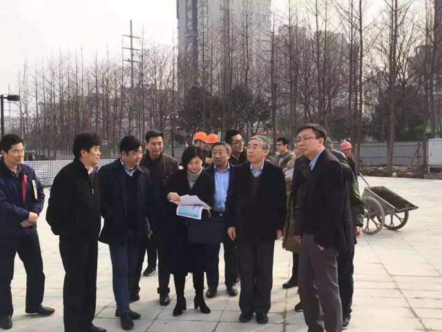 上汽集团副总裁俞建伟一行到纳科汽车创意园调研指导