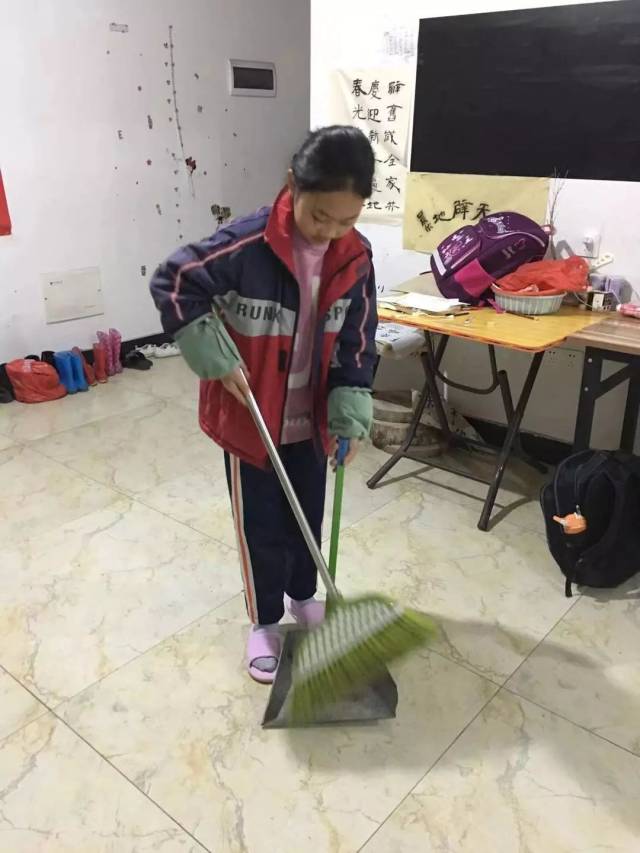 我为妈妈做件事 ——建州小学"学雷锋"系列活动