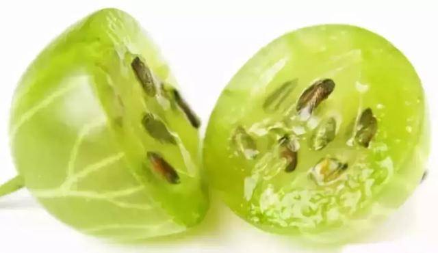 这果子,像葡萄却带刺,还总让人想起鹅?