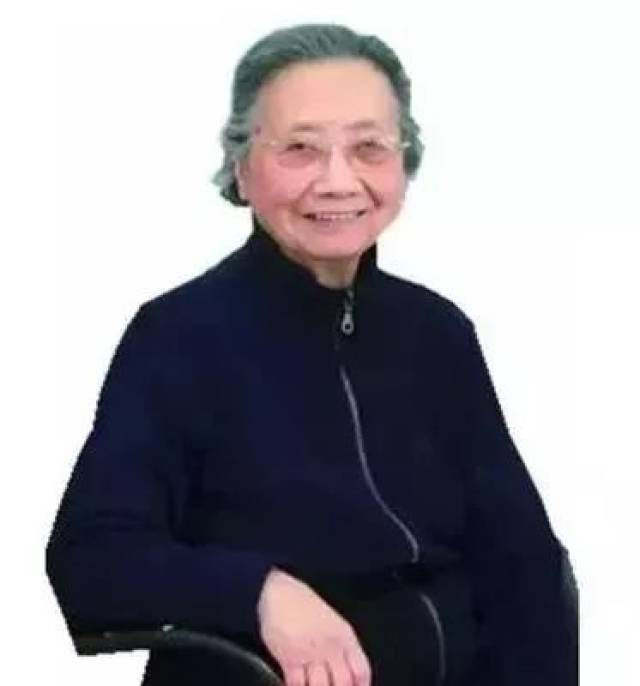 97岁女国医头发依然浓黑,几十年没生过病,