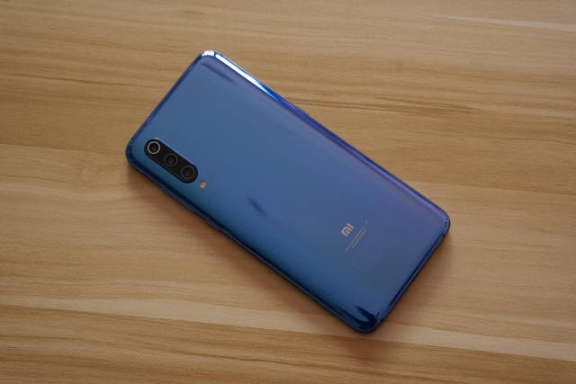 综合实力超强的旗舰机!小米9开箱评测真的很香