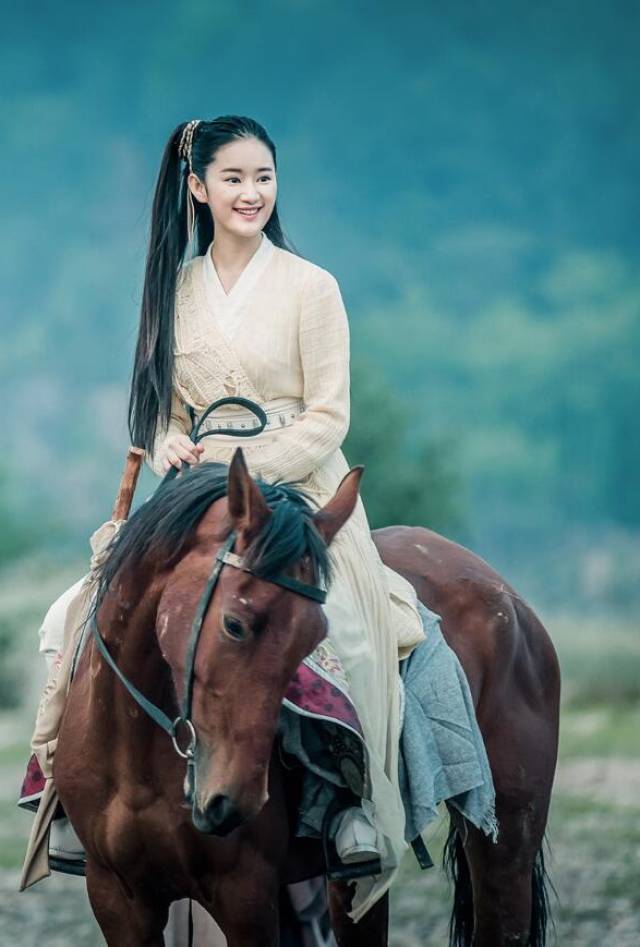 《寻秦记》中,郭晓婷在剧中饰演一个有兼爱非攻思想的墨家女弟子星云