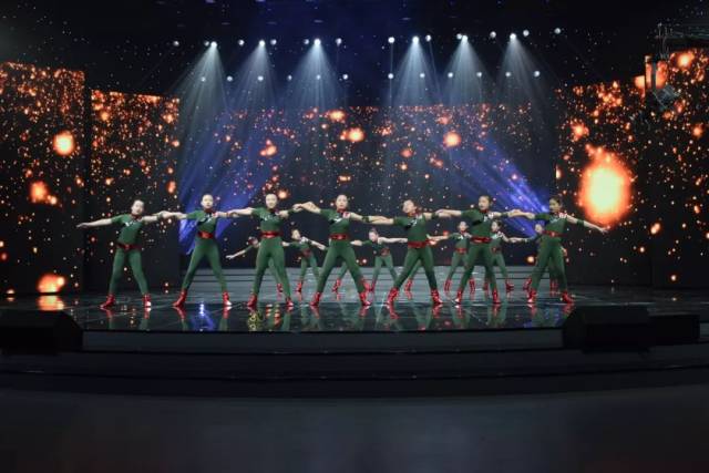 舞蹈老师最心疼的是什么?小太阳舞蹈视频(四)